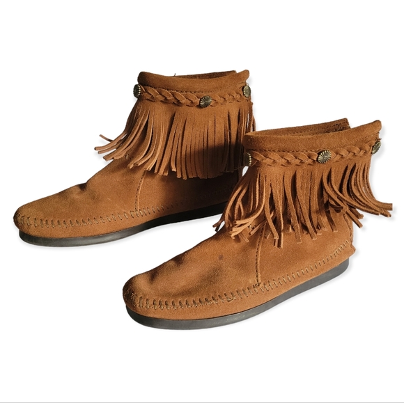 Minnetonka High‎ Top Back Zip Boot Size 6.5 - Picture 1 of 12